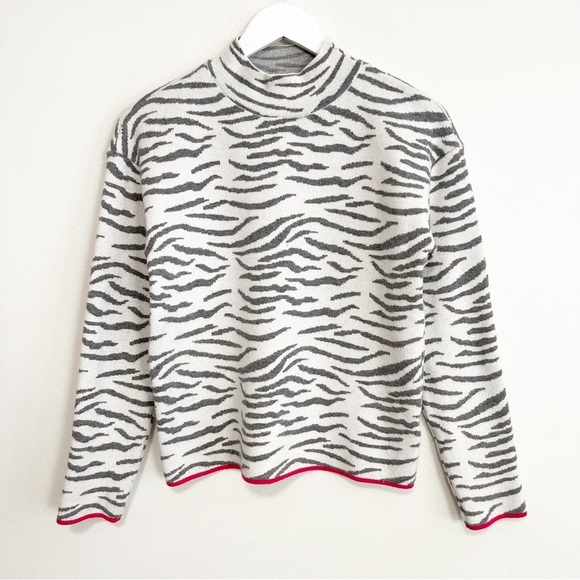 BOGO! Anthropologie Lizzie Gray & White Zebra Mock Neck Sweater Size XS - Picture 3 of 8